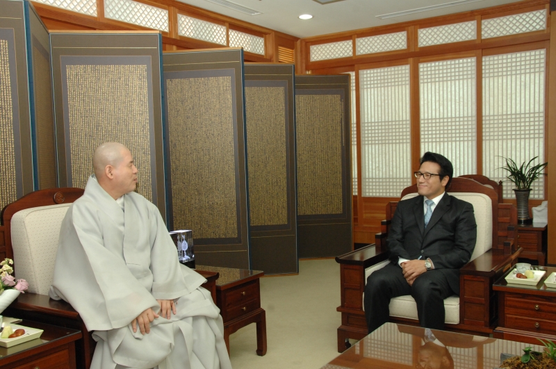2010.11.03_정병국의원 예방 (3)